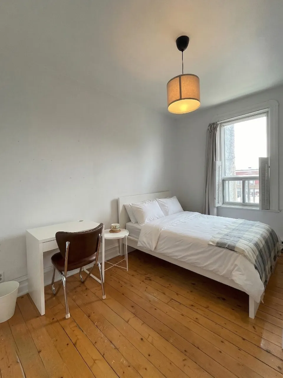 L'Aréna 4 · Ch 4 – Chambre meublée en colocation, Plateau-Mont-Royal (photo 3)