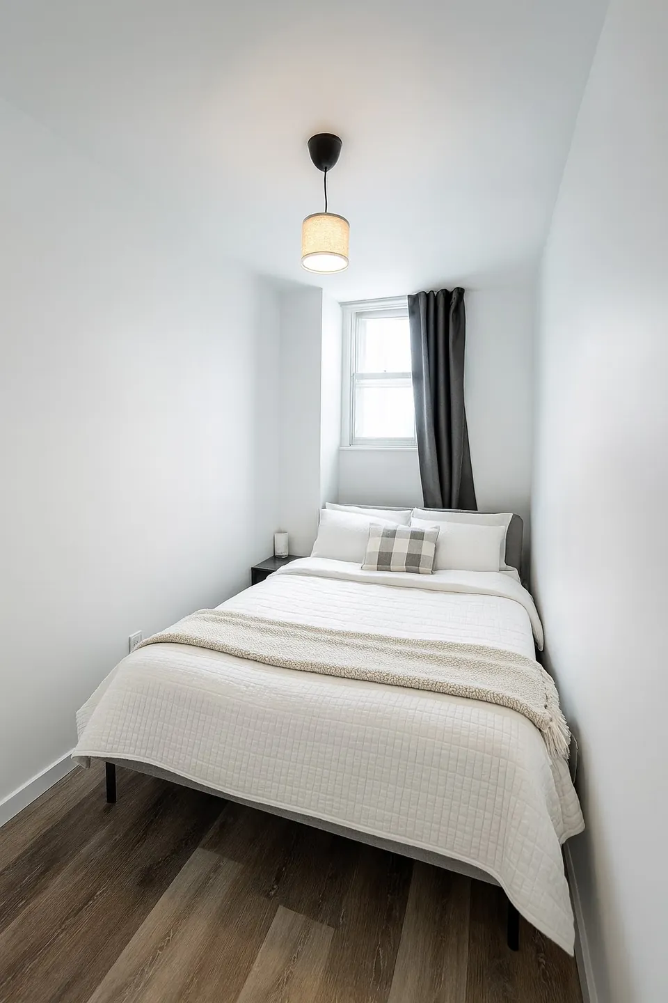 L'Aréna 6 · Ch 1 – Furnished room in a shared apartment, Plateau-Mont-Royal (photo 1)