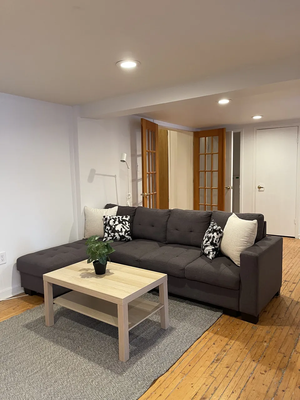 Le Fullum 1 · Ch 5 – Chambre meublée en colocation, Plateau-Mont-Royal (photo 2)