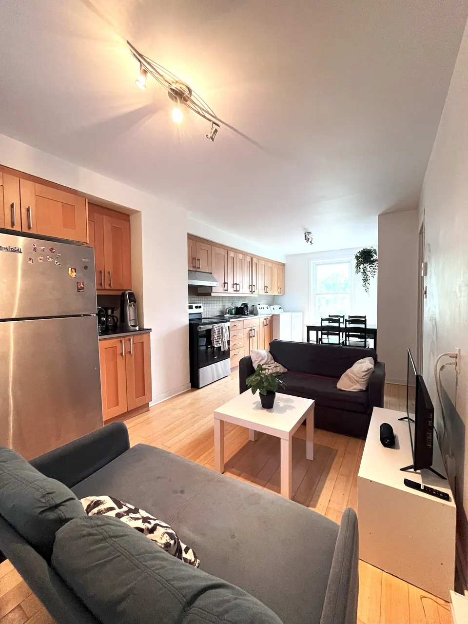 Le Fullum 3 · Ch 4 – Chambre meublée en colocation, Plateau-Mont-Royal (photo 3)