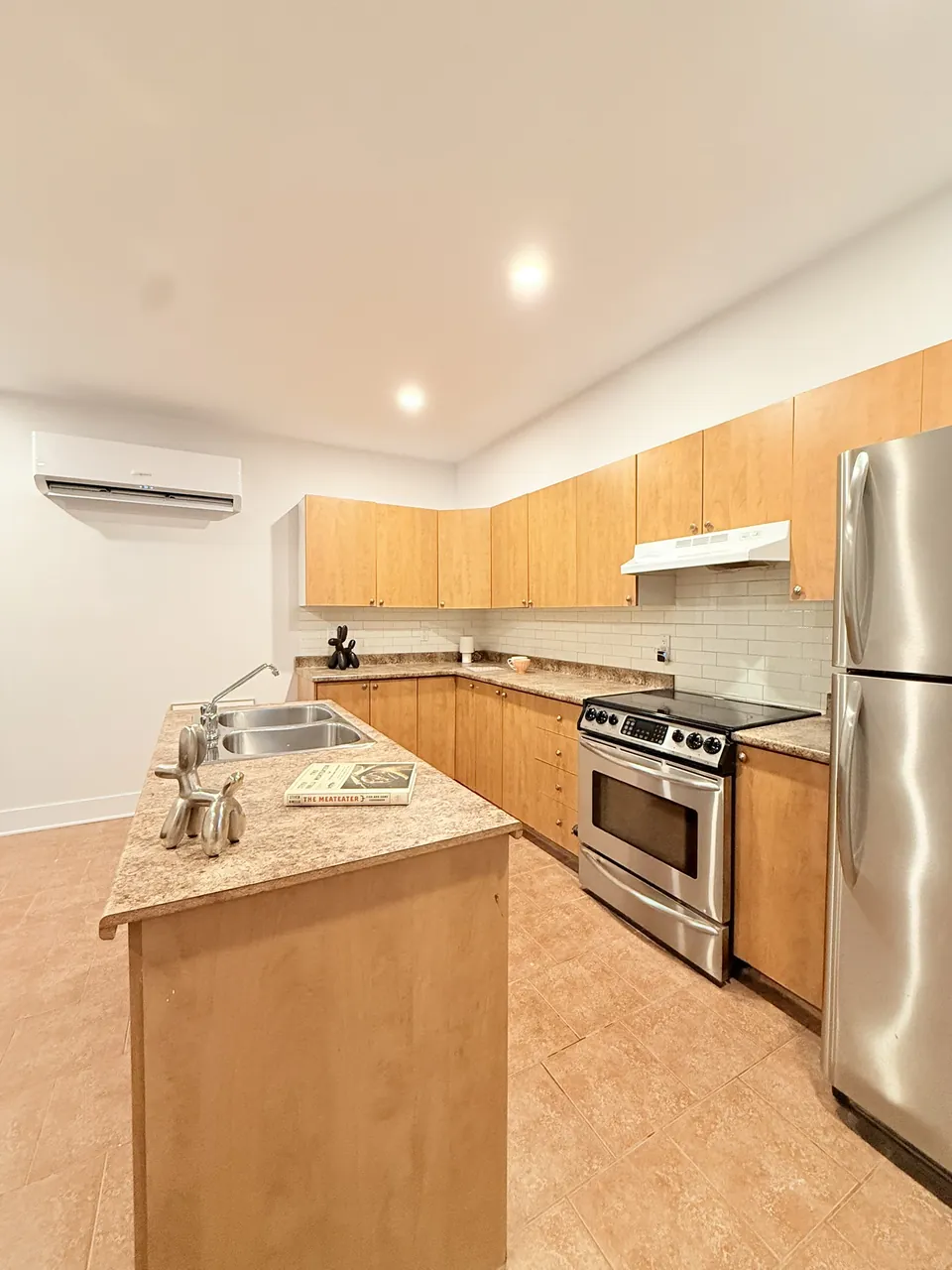 Le Givre 2 · Ch 2 – Chambre meublée en colocation, Plateau-Mont-Royal (photo 3)