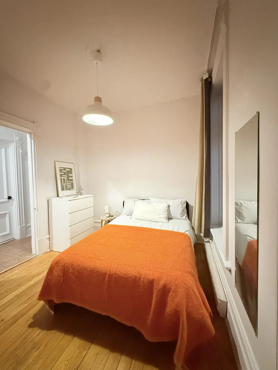 Le Givre 2 · Ch 5 – Chambre meublée en colocation, Plateau-Mont-Royal (photo 2)