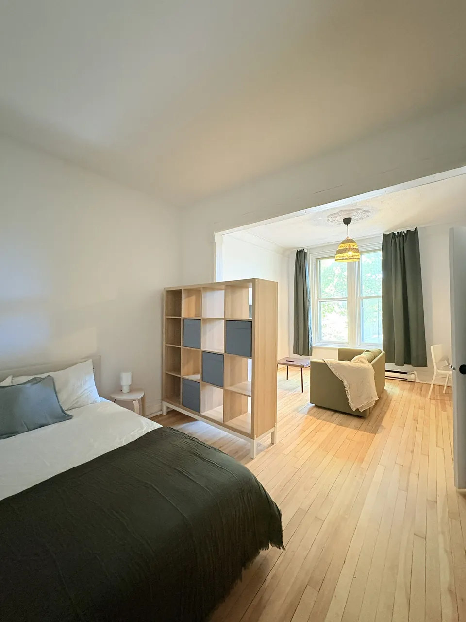 Le Givre 6 · Ch 3 – Furnished room in a shared apartment, Plateau-Mont-Royal (photo 3)