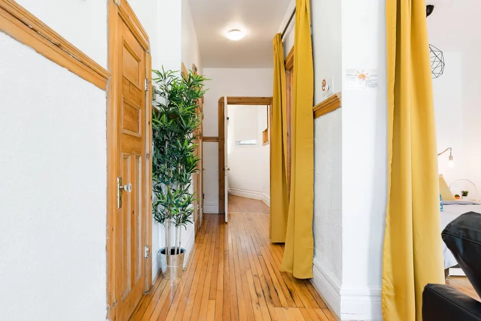 Le Laurier 1 – Furnished apartment, Plateau-Mont-Royal (photo 3)
