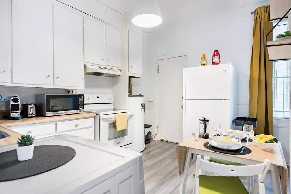 Le Laurier 4 – Logement meublé, Plateau-Mont-Royal (photo 2)