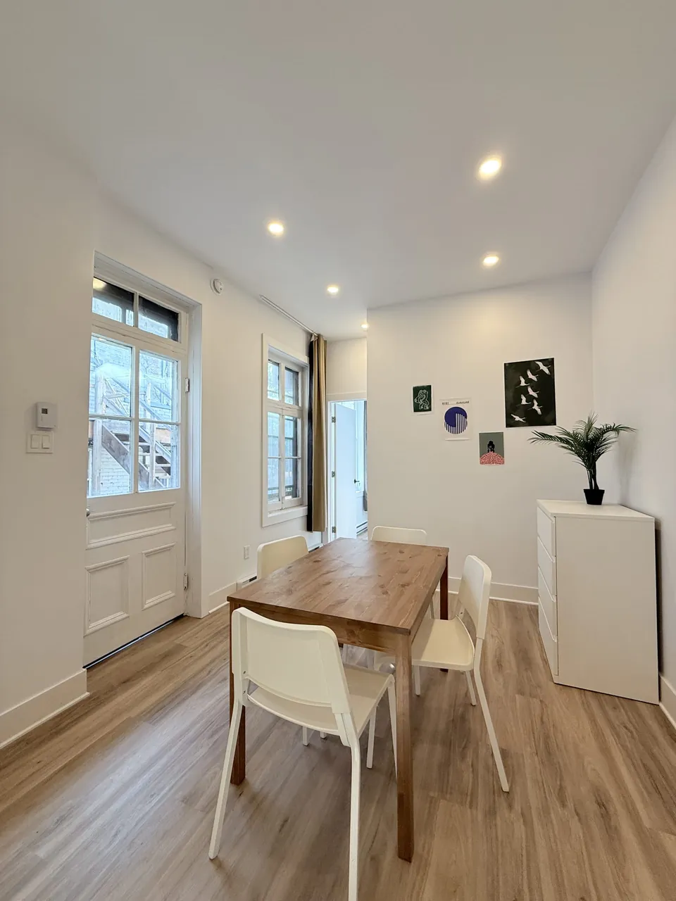 Le Stade 3 · Ch 4 – Furnished room in a shared apartment, Plateau-Mont-Royal (photo 1)