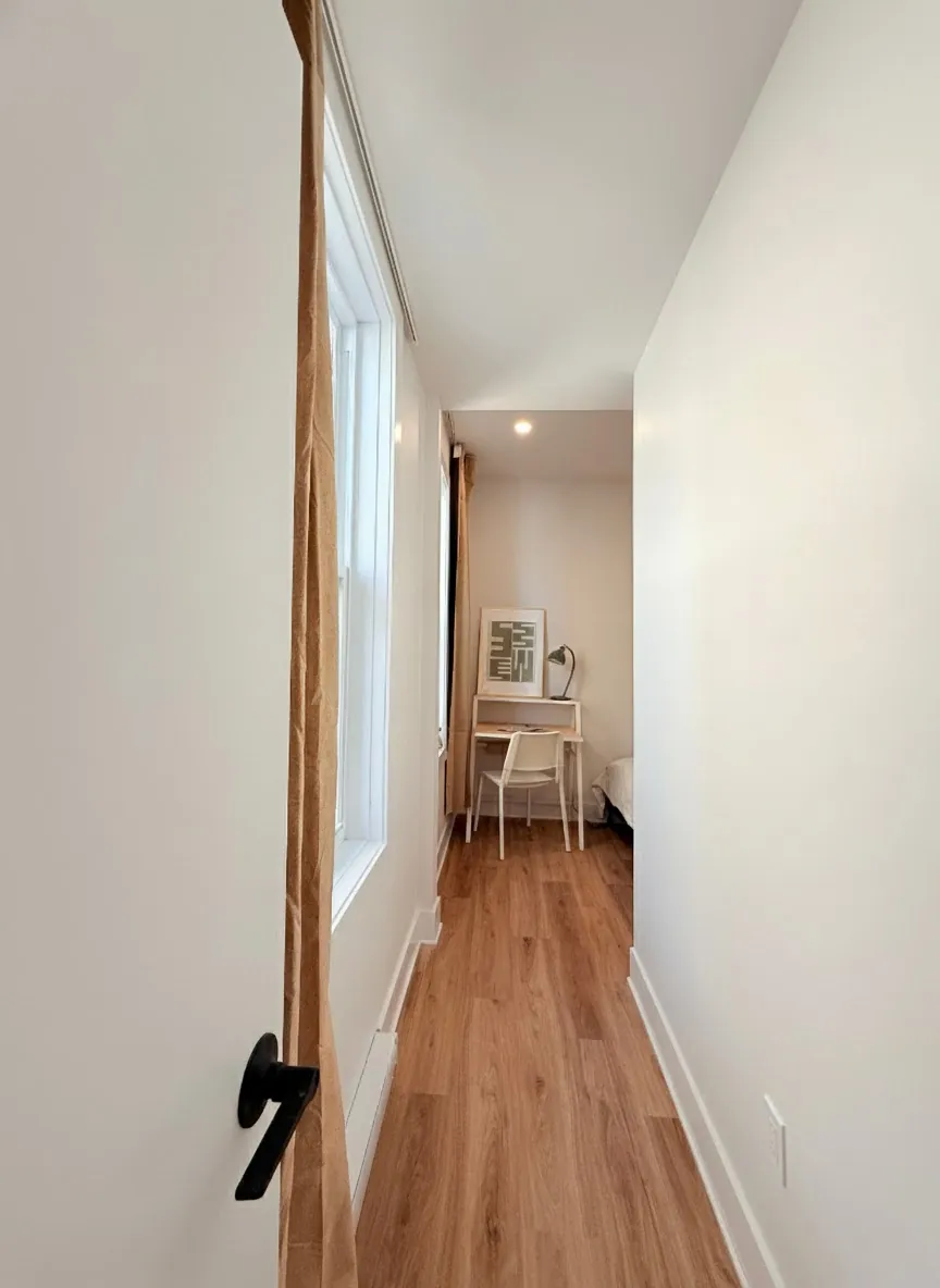 Le Tilleul 4 · Ch 3 – Furnished room in a shared apartment, Plateau-Mont-Royal (photo 2)