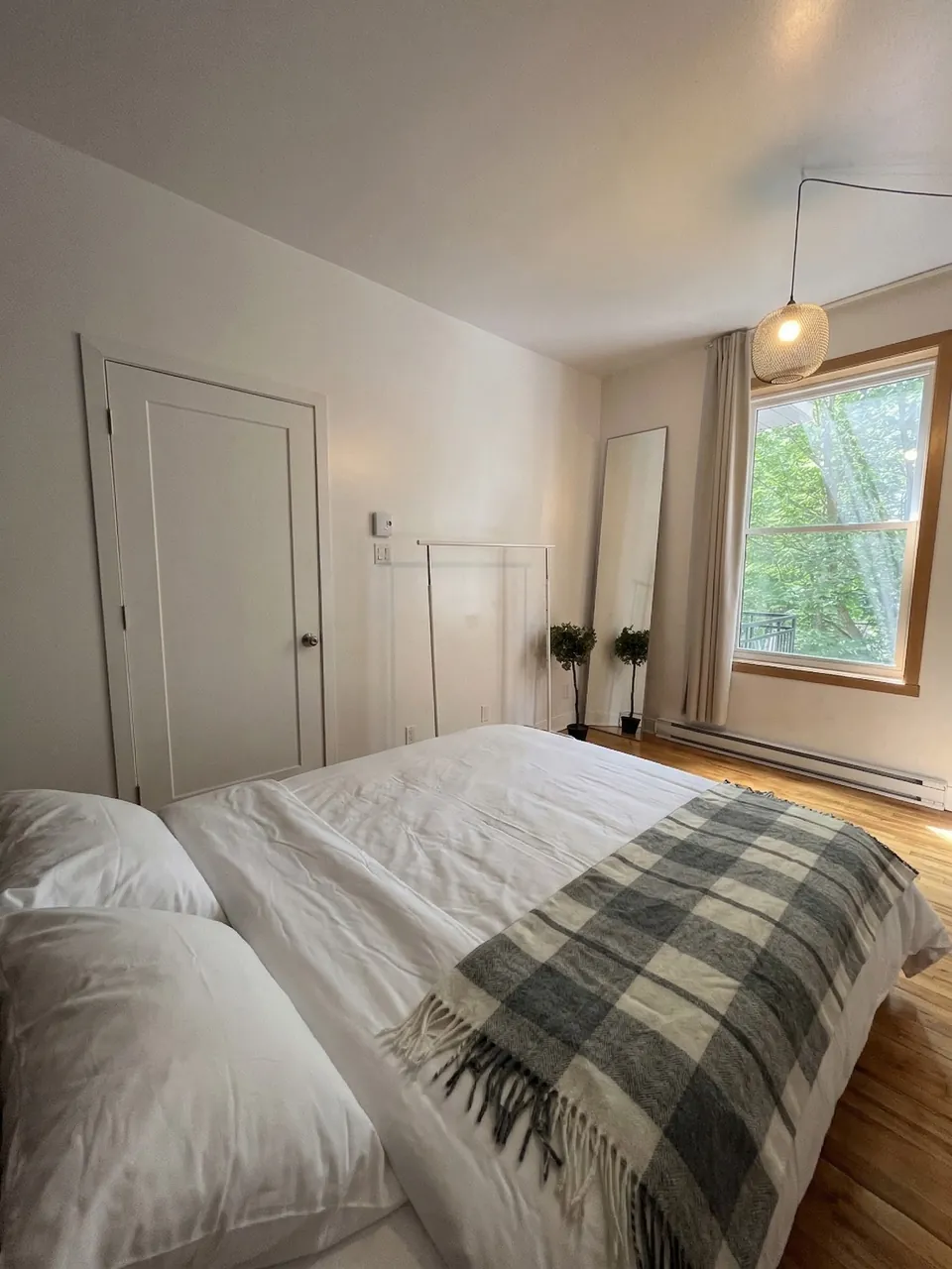 L'Érable 3 · Ch 1 (double) – Furnished double room in a shared apartment, Plateau-Mont-Royal (photo 2)